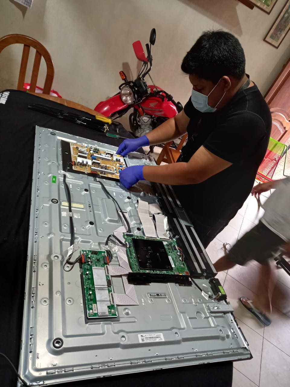 Técnico Reparando